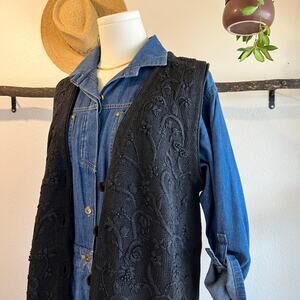 Vintage 90s Black Floral Embroidered Button Front Sweater Vest Size Small